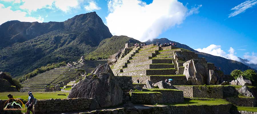 Machu Picchu y sus Visitantes Machu Picchu y sus Visitantes